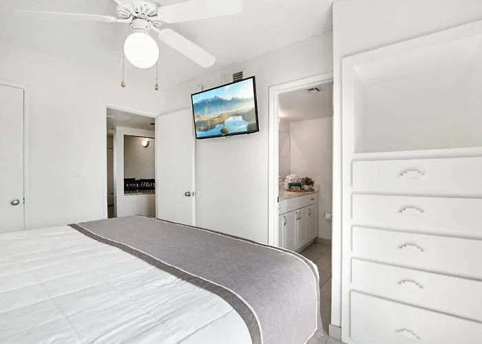 246- Fully Furnished 1br Suite-pet Friendly Apartment *